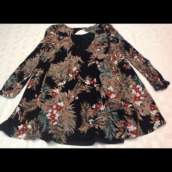 🩵3/$15 MIX & MATCH🟤onetheland Trpc Thunder Printed Tunic Dress - Picture 4 of 8